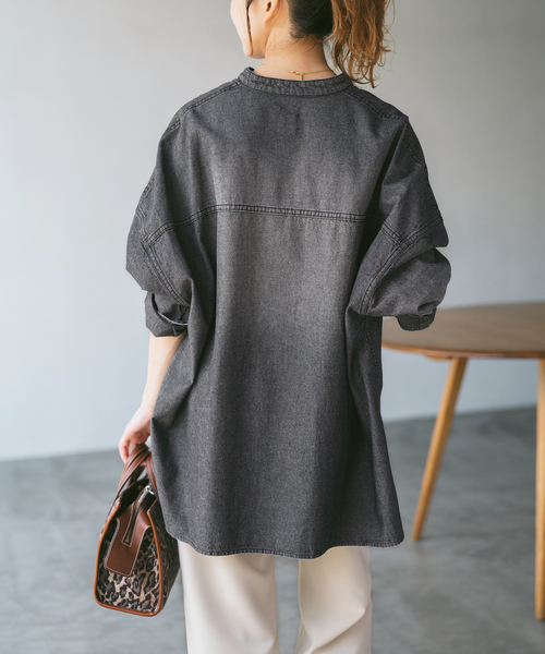 Spick & Span(スピックアンドスパン)の「《追加》バンドカラーボックスダンガリーシャツ(シャツ/ブラウス・レディース・ブルー系その他/ブラック・FREE)」の10枚目の写真