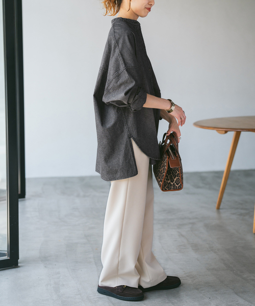 Spick & Span(スピックアンドスパン)の「《追加》バンドカラーボックスダンガリーシャツ(シャツ/ブラウス・レディース・ブルー系その他/ブラック・FREE)」の11枚目の写真