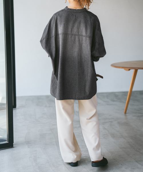 Spick & Span(スピックアンドスパン)の「《追加》バンドカラーボックスダンガリーシャツ(シャツ/ブラウス・レディース・ブルー系その他/ブラック・FREE)」の12枚目の写真
