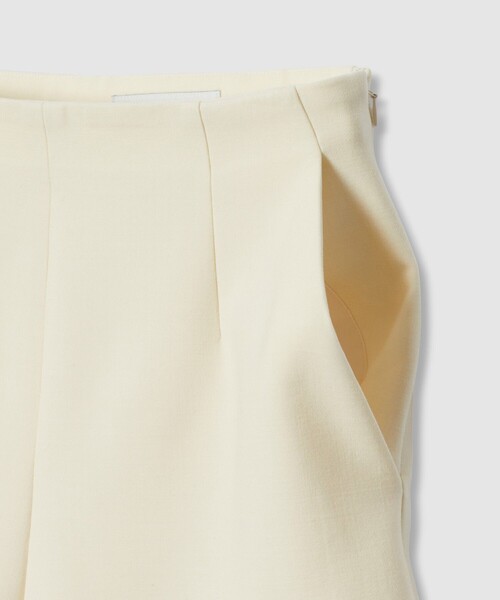 LOULOU WILLOUGHBY（ルルウィルビー）の「【LOULOU WILLOUGHBY】Ｗダブルクロスショートパンツ（その他パンツ・レディース・オフホワイト/ブラック・1/2）」の8枚目の写真