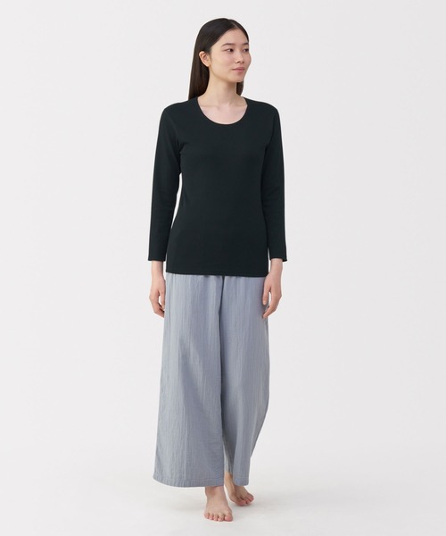 無印良品(ムジルシリョウヒン)の「婦人 あったか綿 厚手 Uネック八分袖Tシャツ(インナーウェア/肌着・レディース・ライトピンク/ブラック/グレー系/オフホワイト・XL/L/M/S)」の11枚目の写真