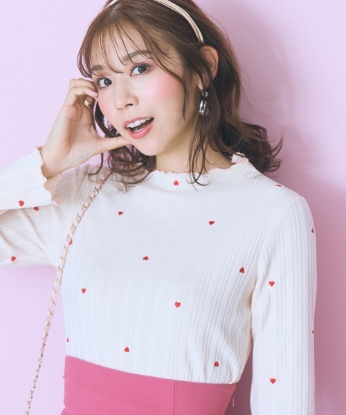 marun（マルン）の「＜大きいサイズ＞オリジナルハート刺しゅうリブカットソー marun（Tシャツ/カットソー・レディース・アイボリー/ブラック・L/LL/3L/4L/5L）」の3枚目の写真