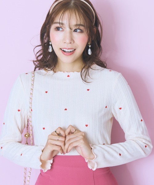 marun（マルン）の「＜大きいサイズ＞オリジナルハート刺しゅうリブカットソー marun（Tシャツ/カットソー・レディース・アイボリー/ブラック・L/LL/3L/4L/5L）」の20枚目の写真