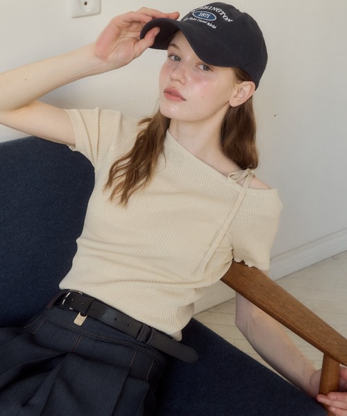 Birthday room(バースデイルーム)の「ワンショルダーリボントップス/one sholder ribbon tops(Tシャツ/カットソー・レディース・ネイビー/アイボリー・FREE)」の2枚目の写真