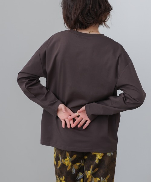 Bou Jeloud(ブージュルード)の「厚盛り刺しゅうロンT(Tシャツ/カットソー・レディース・ベージュ/チャコールグレー/ブラック・FREE)」の8枚目の写真