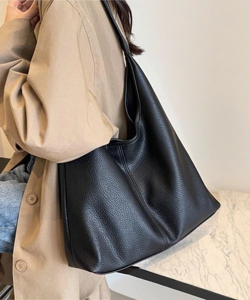 cammie(キャミー)の「フェイクレザートライアングルトートバッグ(トートバッグ・レディース・ブラック/ブラウン・F)」の2枚目の写真