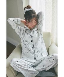 tocco closet（トッコ　クローゼット）の「【momomi yuri コラボ】ロマンティックパターンパジャマ上下セット×巾着×シュシュ 3点セット（ルームウェア/パジャマ）」