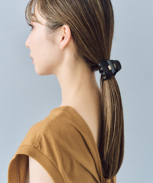 Noble(ノーブル)の「《WEB限定追加》SCRUNCHIE IS BACK/スクランチーイズバック ヘアクリップ4.5cm(バレッタ/ヘアクリップ・レディース・ブラック/ボルドー/グリーン/ブラウン/ネイビー/ベージュ・FREE)」の2枚目の写真
