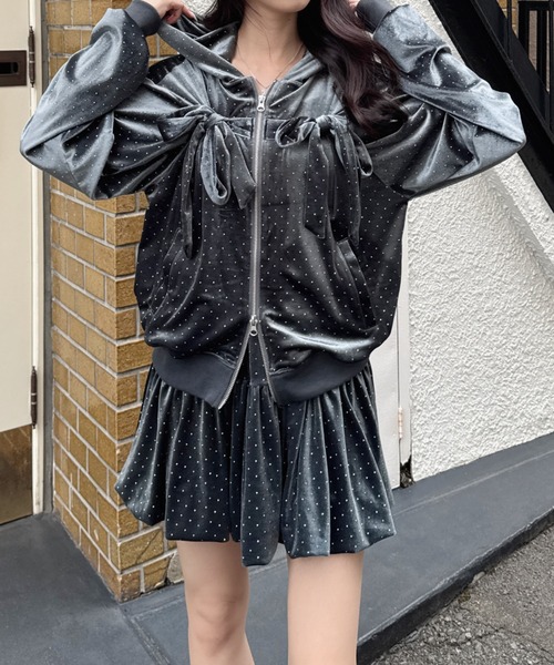 nemne store(ネンネストア)の「キラキラベロアフーディ(パーカー・レディース・チャコール/ネイビー/ブラック・SMALL/MEDIUM)」の3枚目の写真