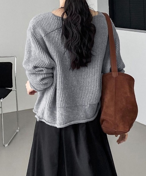 ONEP STAR(ワンピスター)の「ゆったりシルエットニットプルオーバー(ニット/セーター・レディース・ブラック/グレー/オフホワイト/ブルー・FREE)」の16枚目の写真