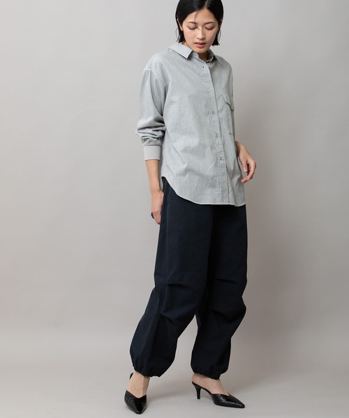 Munich（ミューニック）の「6ozスラブデニムリブカフスシャツ（シャツ/ブラウス・レディース・ライトグレー/ブラック/インディゴブルー・FREE）」の12枚目の写真