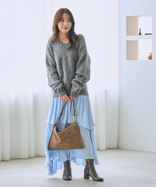 La boutique BonBon（ラブティックボンボン）の「【今すぐお届け！】ヘアリーウールカシミヤ混ストレッチ前後２WAYニット（ニット/セーター・レディース・ピンク/ダークグレー/オフホワイト・FREE）」の16枚目の写真