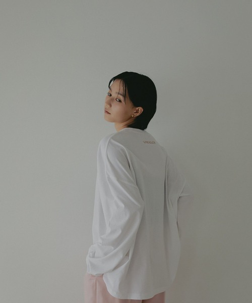 A part by（アパートバイ）の「【LA FINE BOUCHEコラボ】ロゴロンＴ（Tシャツ/カットソー・レディース・ホワイト系その他5/オフホワイト・FREE）」の11枚目の写真