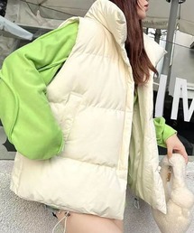 軽くてあったか。旬バランスを叶えるショート丈中綿ベスト。ショート丈のあったか中綿ベスト