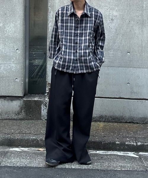 MandO(Auntie Rosa)(エムオー)の「シャーリングレイヤードアソートシャツ/無地/ストライプ/チェック(シャツ/ブラウス・メンズ・ブラック系その他/ブラック/ダークブルー/ホワイト/ホワイト系その他/ブラウン・MEDIUM/LARGE)」の22枚目の写真