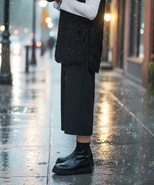 ALPHA CUBIC（アルファーキュビック）の「【ALPHA CUBIC】本革 撥水 レザー 厚底 ラグソール プレーンブーツ（ブーツ・レディース・ブラック・S/M/L/LL）」の9枚目の写真