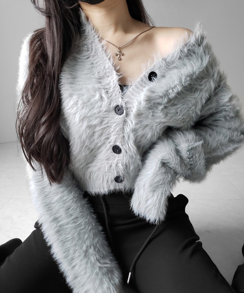 me+em select（ミームセレクト）の「【 ３color 】ブラックボタンショートシャギーニットカーディガン ／ black button short shaggy knit cardigan（カーディガン/ボレロ・レディース・グレー/ブラック/ホワイト・FREE）」の5枚目の写真