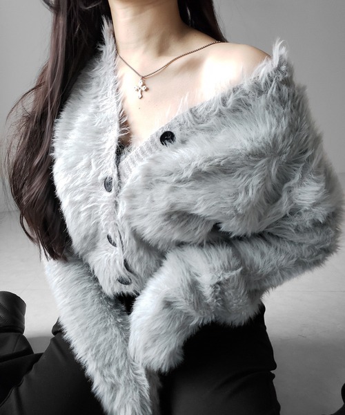 me+em select（ミームセレクト）の「【 ３color 】ブラックボタンショートシャギーニットカーディガン ／ black button short shaggy knit cardigan（カーディガン/ボレロ・レディース・グレー/ブラック/ホワイト・FREE）」の6枚目の写真