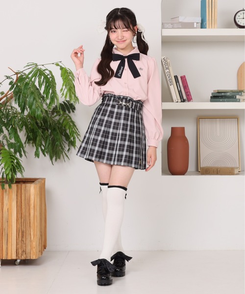 PINKHUNT(ピンクハント)の「PINKHUNT ピンクハント リボン付き ニーハイソックス 1309(ソックス/靴下・キッズ・ホワイト/ブラック・21-24cm/17-20)」の6枚目の写真