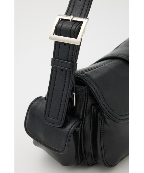 SLY（スライ）の「【新色追加】FRONT BUCKLE HOBO BAG フロント バックル ホーボー バッグ（ハンドバッグ・レディース・ブラック/ブラウン/ピンク・FREE）」の9枚目の写真