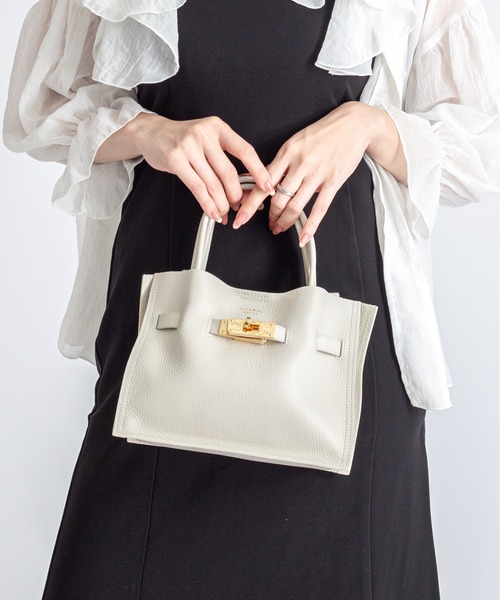 VIOLAd'ORO（ヴィオラドーロ）の「【VIOLAd'ORO/ヴィオラドーロ】イタリアンWフェイスレザー ハンドバッグ TRERO Sサイズ（ショルダーバッグ・レディース・ブラック/ベージュ系その他/ブラウン/グレー系その他・FREE）」の2枚目の写真