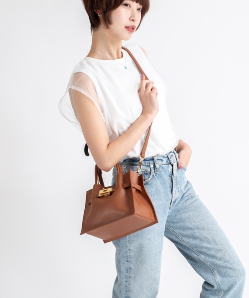 VIOLAd'ORO（ヴィオラドーロ）の「【VIOLAd'ORO/ヴィオラドーロ】イタリアンWフェイスレザー ハンドバッグ TRERO Sサイズ（ショルダーバッグ・レディース・ブラック/ベージュ系その他/ブラウン/グレー系その他・FREE）」の3枚目の写真