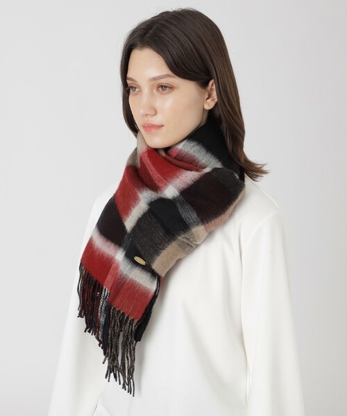 BLUE LABEL CRESTBRIDGE（ブルーレーベルクレストブリッジ）の