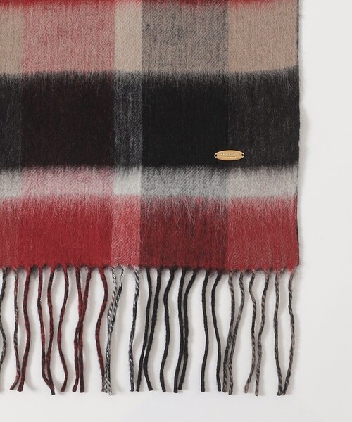 BLUE LABEL CRESTBRIDGE（ブルーレーベルクレストブリッジ）の「【一部店舗限定】リバーシブルクレストブリッジチェックストール（ストール/ショール・レディース・レッド・FREE）」の5枚目の写真