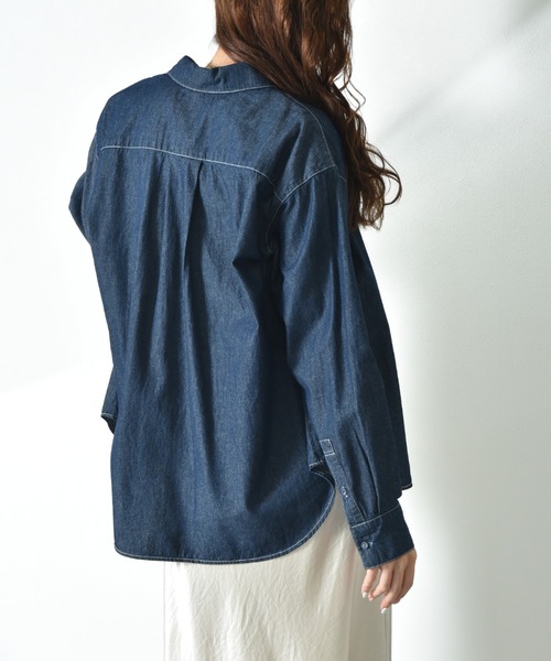 INTERPLANET(インタープラネット)の「デニムツイル台付衿ワイドシャツ(シャツ/ブラウス・レディース・インディゴブルー/オフホワイト/ブルー・FREE)」の4枚目の写真