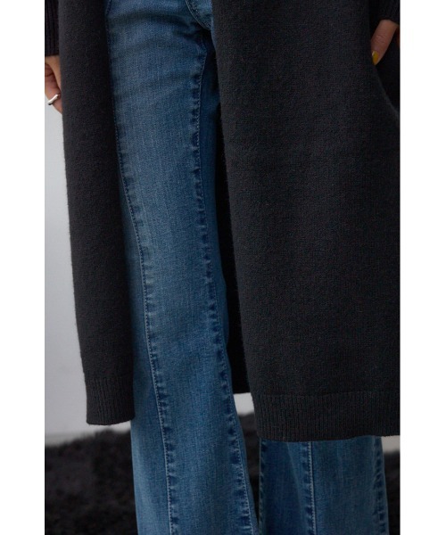 AZUL by moussy（アズールバイマウジー）の「ニットロングカーディガン（カーディガン/ボレロ・レディース・ベージュ/チャコールグレー/ブラック・FREE）」の15枚目の写真