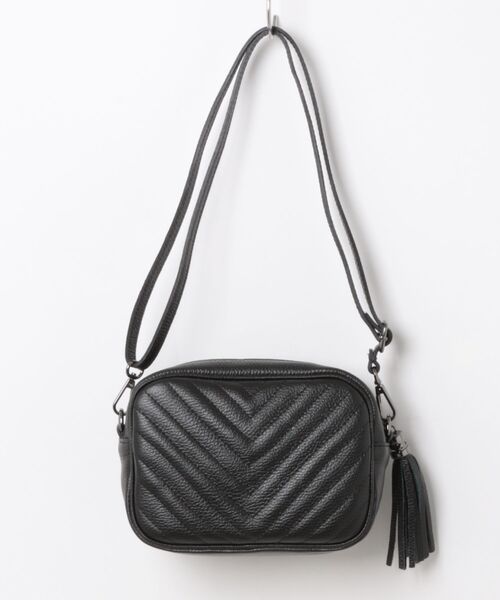 PARKS TOKYO SELECT（パークストウキョウセレクト）の「【kostikal.】（KST）V字フリンジミニBAG（ハンドバッグ・レディース・シルバー系その他/ベージュ系その他/ブラック・ONE SIZE）」の4枚目の写真