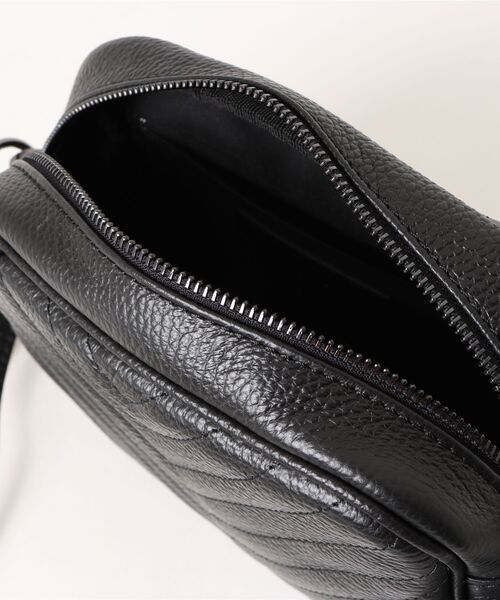 PARKS TOKYO SELECT（パークストウキョウセレクト）の「【kostikal.】（KST）V字フリンジミニBAG（ハンドバッグ・レディース・シルバー系その他/ベージュ系その他/ブラック・ONE SIZE）」の6枚目の写真