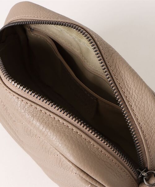 PARKS TOKYO SELECT（パークストウキョウセレクト）の「【kostikal.】（KST）V字フリンジミニBAG（ハンドバッグ・レディース・シルバー系その他/ベージュ系その他/ブラック・ONE SIZE）」の7枚目の写真