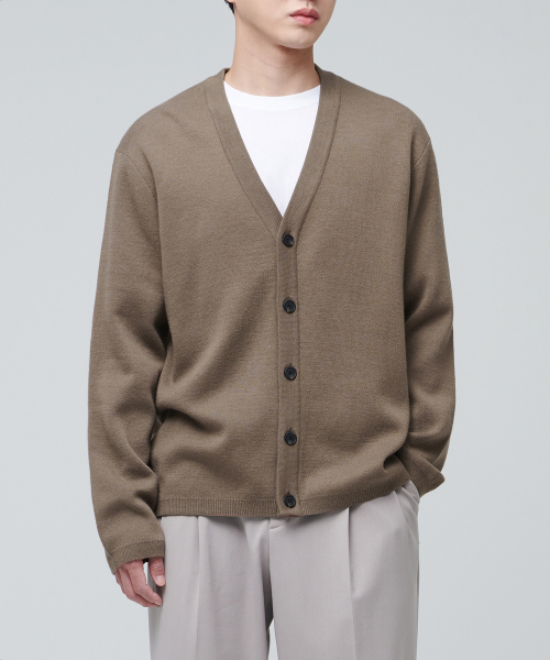 MUSINSA STANDARD(ムシンサスタンダード)の「ミニマルカーディガン【モカ】(カーディガン/ボレロ・メンズ・その他・SMALL/MEDIUM/LARGE/X-LARGE/XX-LARGE)」の10枚目の写真