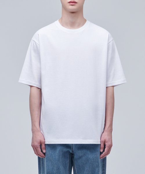 MUSINSA STANDARD（ムシンサスタンダード）の「リサイクルリラックスクルーネックTシャツ[ホワイト]（Tシャツ/カットソー・メンズ・その他・MEDIUM/LARGE/X-LARGE/XX-LARGE/XXX-LARGE）」の2枚目の写真