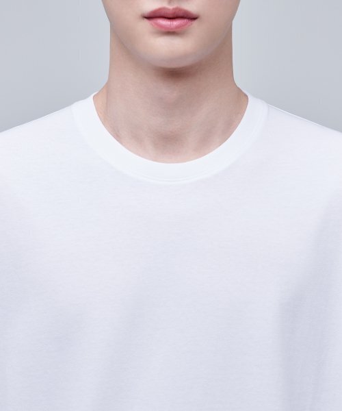 MUSINSA STANDARD（ムシンサスタンダード）の「リサイクルリラックスクルーネックTシャツ[ホワイト]（Tシャツ/カットソー・メンズ・その他・MEDIUM/LARGE/X-LARGE/XX-LARGE/XXX-LARGE）」の4枚目の写真