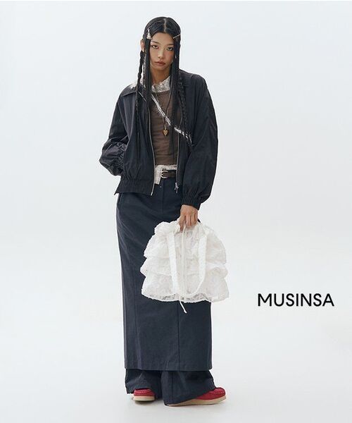 YOUHEE(ユヒ)の「BASIC U-NECK QUARTER SLEEVE BROWN(Tシャツ/カットソー・レディース・その他・SMALL/MEDIUM)」の8枚目の写真