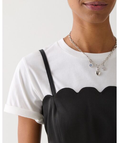 kate spade new york(ケイトスペード ニューヨーク)の「サテン スカラップ ミニ ドレス(ワンピース・レディース・ブラック・4/2/0)」の2枚目の写真