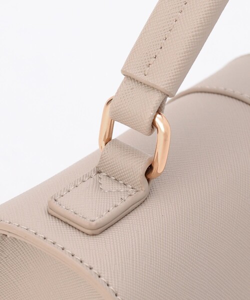 ANY SIS（エニィスィス）の「【2WAY】トップハンドルショルダー バッグ（ショルダーバッグ・レディース・ブラック系/ベージュ系・F）」の11枚目の写真
