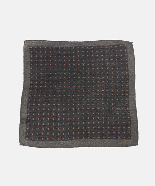 UNITED ARROWS(ユナイテッドアローズ)の「<molteni>ドットプリント ポケットチーフ(ポケットチーフ・メンズ・ダークグレー・FREE)」の2枚目の写真