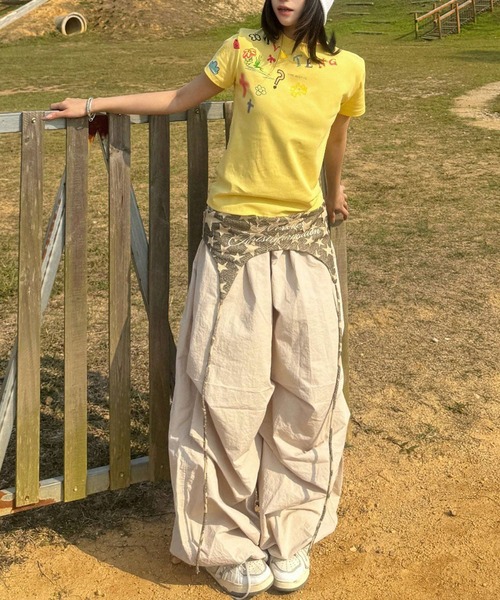 CERCA（チェルカ）の「【 MEMECLE / メメクル 】スターラップ ルーズ ナイロン パンツ（その他パンツ・レディース・ライトベージュ・LARGE）」の3枚目の写真