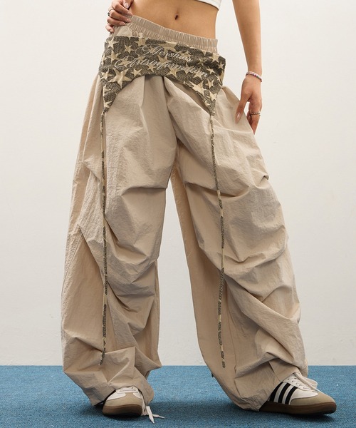 CERCA（チェルカ）の「【 MEMECLE / メメクル 】スターラップ ルーズ ナイロン パンツ（その他パンツ・レディース・ライトベージュ・LARGE）」の9枚目の写真