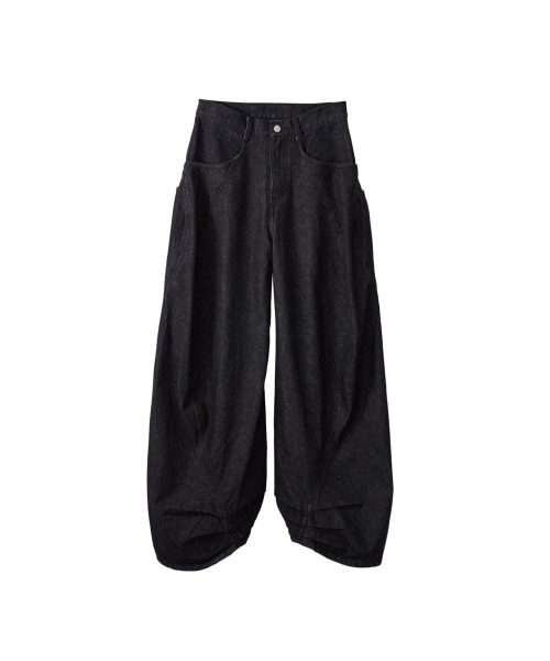 Knuth Marf（クヌースマーフ）の「tuck design denim pants（デニム