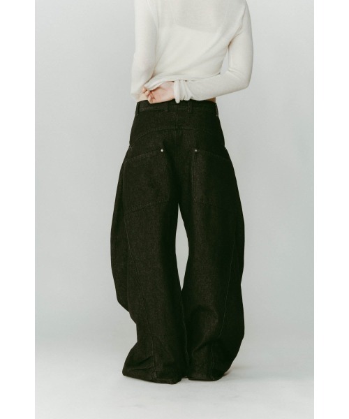 Knuth Marf(クヌースマーフ)の「tuck design denim pants(デニムパンツ・レディース・ブラック系その他/グレー/ブルー系その他・X-SMALL/SMALL/MEDIUM)」の8枚目の写真