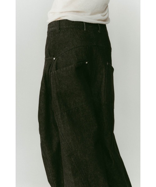 Knuth Marf(クヌースマーフ)の「tuck design denim pants(デニムパンツ・レディース・ブラック系その他/グレー/ブルー系その他・X-SMALL/SMALL/MEDIUM)」の12枚目の写真