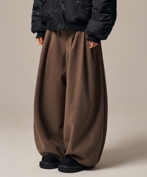 IDWS（アイドンワナセル）の「Void 4 Tuck Balloon Trouser Brown（スラックス）」