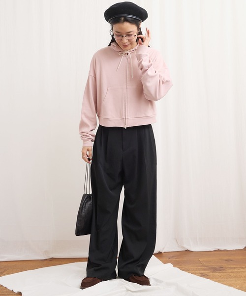 fig Ｌondon（フィグロンドン）の「3tuck pants（スラックス・レディース・ベージュ/ブラック・1/0）」の21枚目の写真