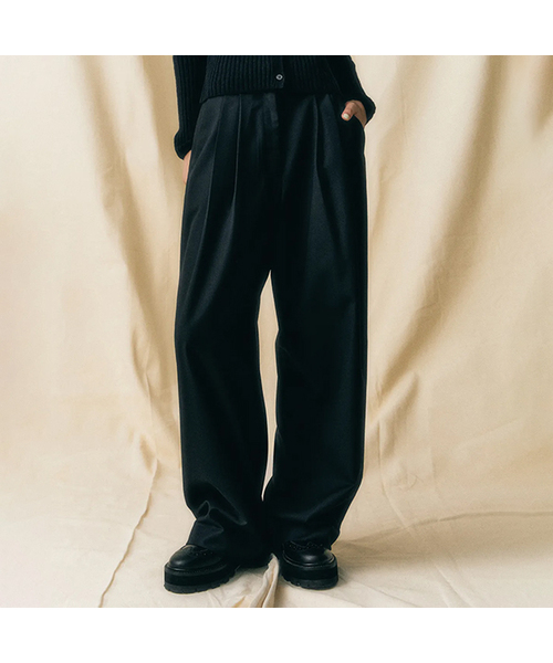 Vivacious(ビバシャス)の「RIV Two-Tuck Slacks - 3COL(スラックス・レディース・チャコール/グレー/ブラック・SMALL/MEDIUM/LARGE)」の1枚目の写真