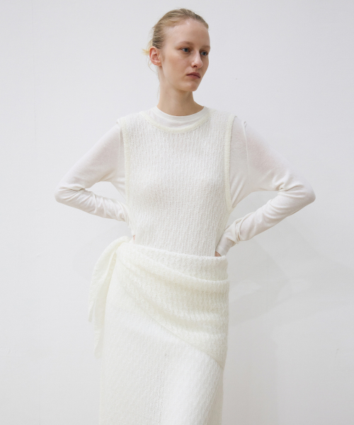 LEVAR（レバー）の「Crochet Eyelet Knit Dress - Cream（ワンピース・レディース・その他・F）」の3枚目の写真