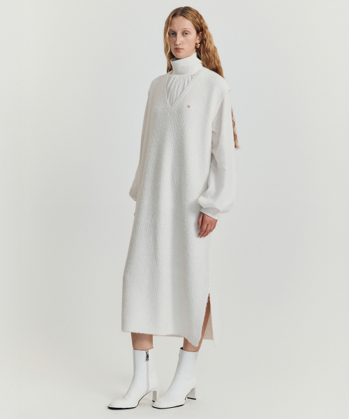 MAYVERU（メイバーユー）の「Volodina Knit Long Vest _ Ivory（ニット/セーター・レディース・その他・FREE）」の2枚目の写真